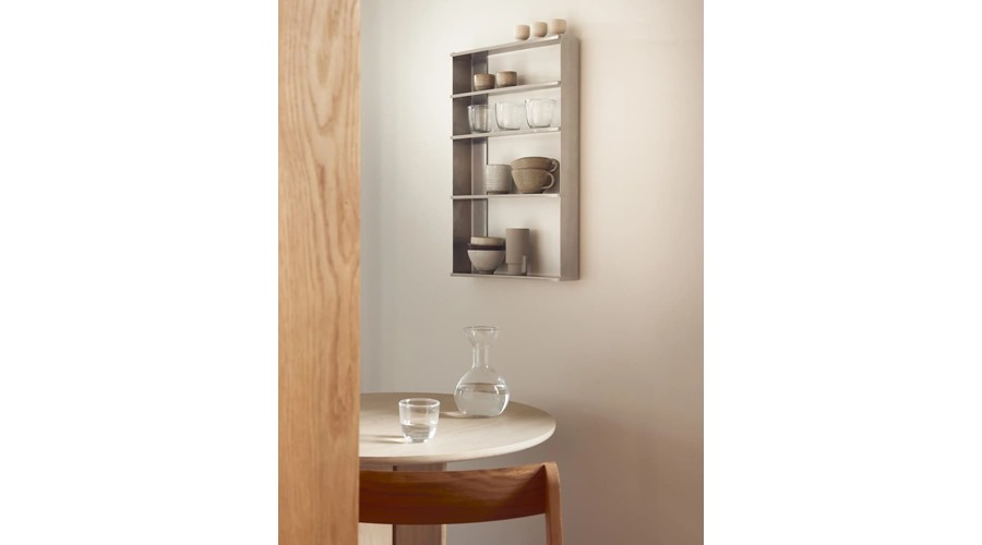 Form-and-Refine_Kitchen_Taper-Shelf_Trefoil_white-oak_Blueprint-oak_Pinho-glass_545x700-scaled