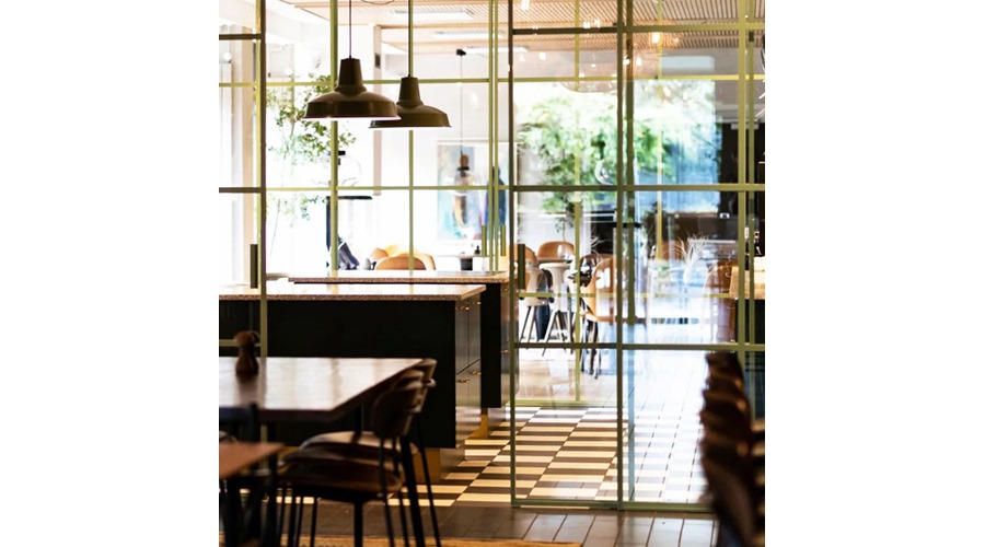 HerculeslampbyEleanorLighting_30f7e21d-cde4-4492-adbb-7ef1f709d9a8