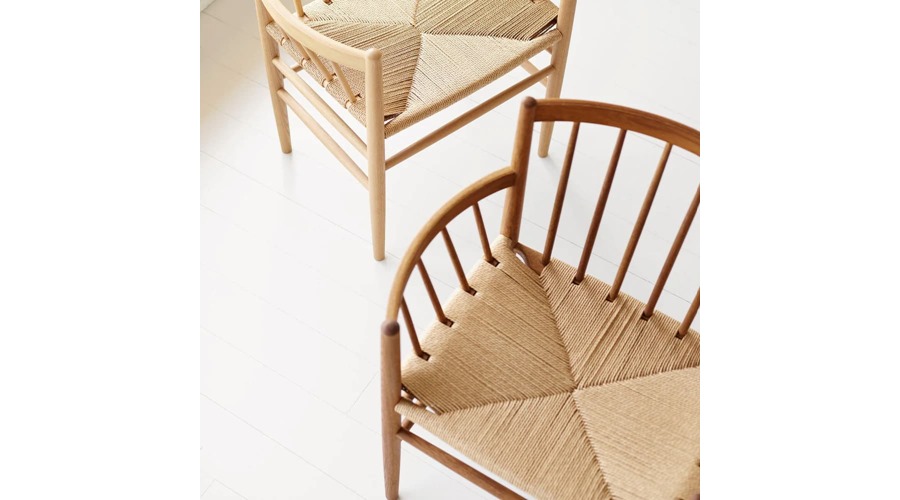 J81-Stol-roeget-eg-Joergen-Baekmark-5