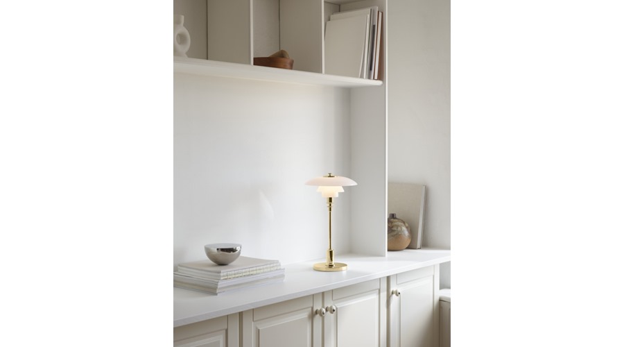 SS24-PH-2-1-Portable-Brass-On-Book-Shelf-50Percent-000215497