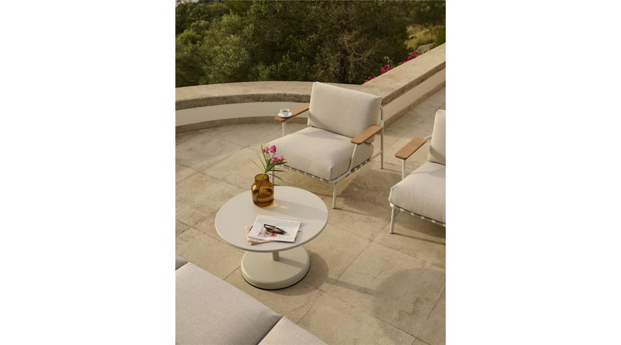 Settle-1-Seater-Laze1-Grey-Linear-Steel-Coffee-Table-Grey-Hi-Res-5