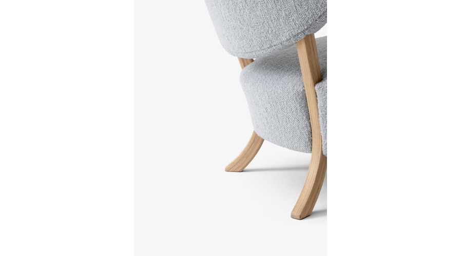 Wulff-ATD2_Oiled-oak-w.-karandash-005_closeup-from-back-1200x1600 (1)